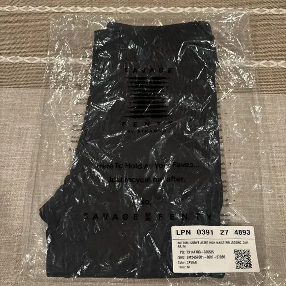 SAVAGE X FENTY - Picture 4 of 4